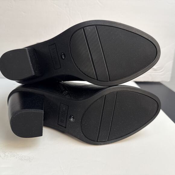 Bar III Dove Womens Black Faux‎ Leather Block Heel Ankle Booties Boots 7.5 NIB - Picture 6 of 8